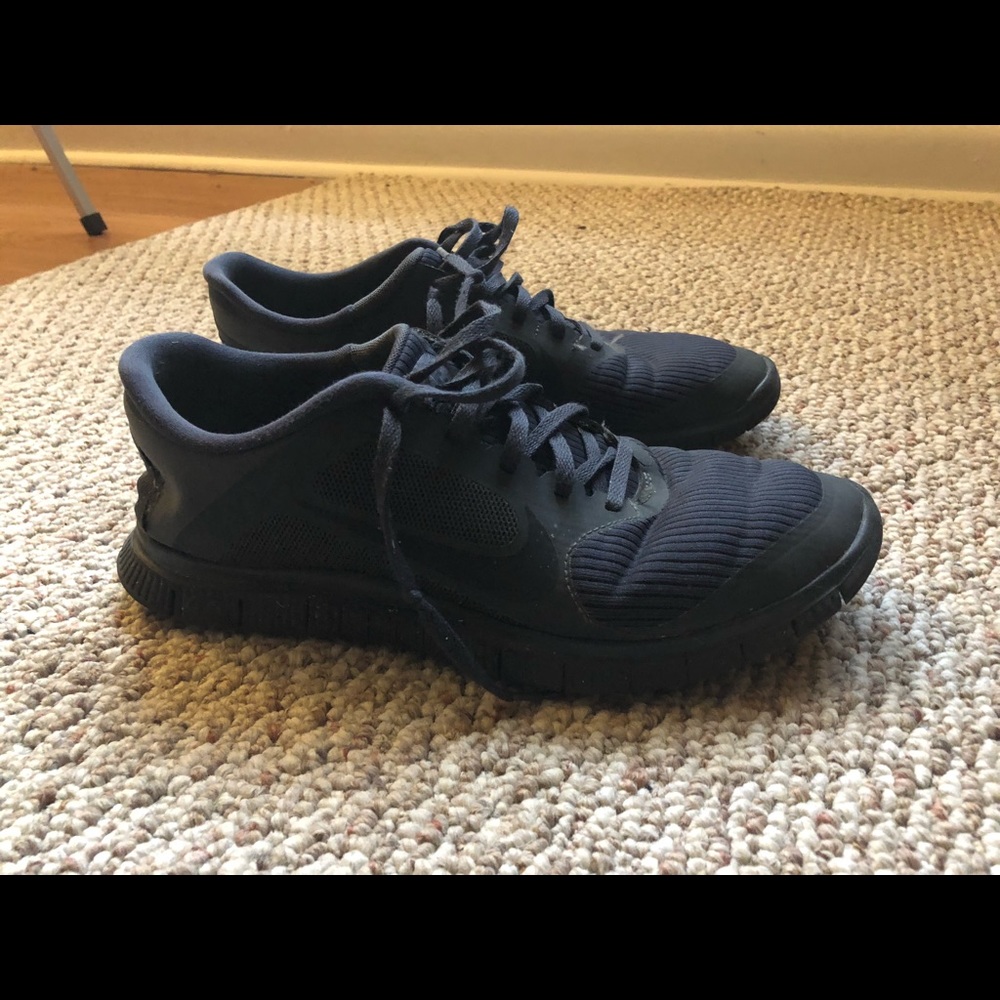 Nike free run all black men’s